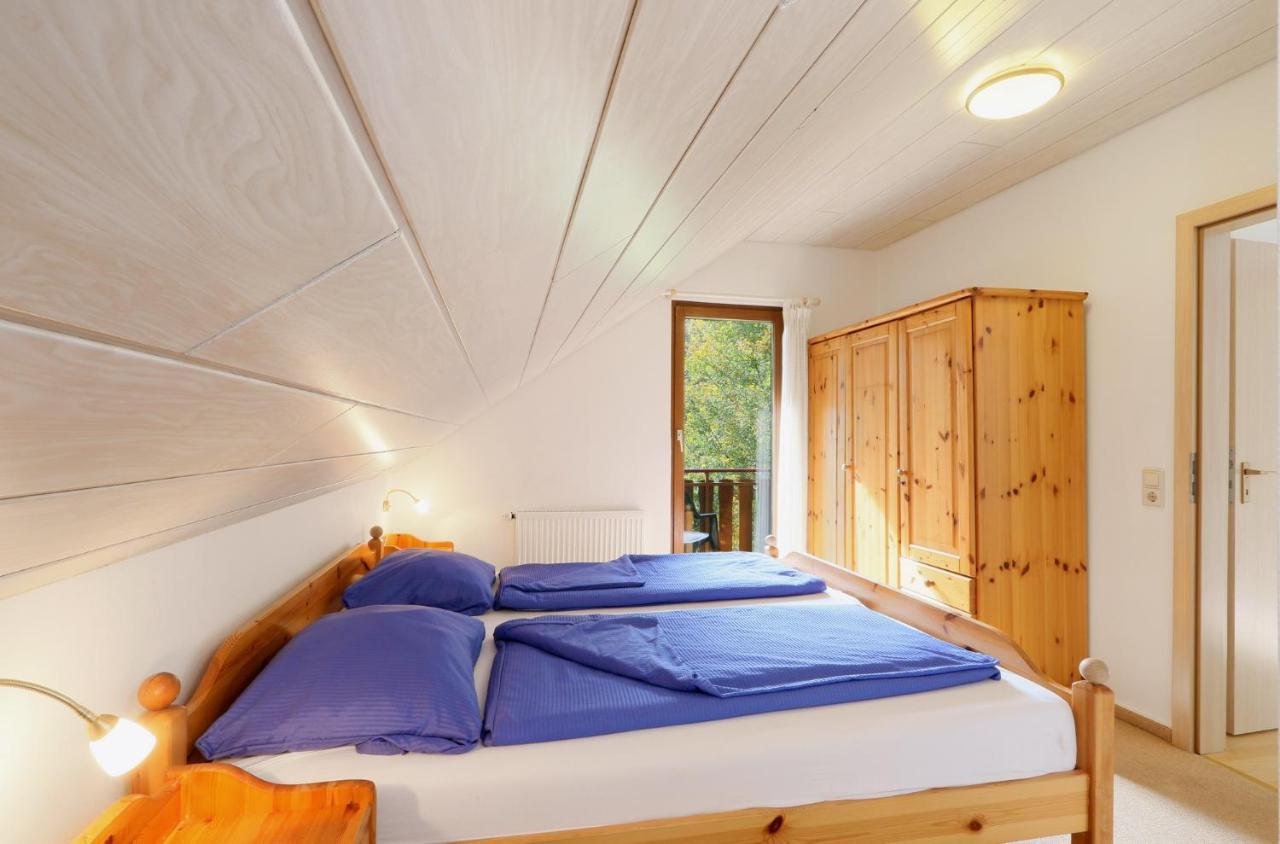 Seepark Kirchheim Ferienhaus Bei Vera Mit Sauna Exterior photo