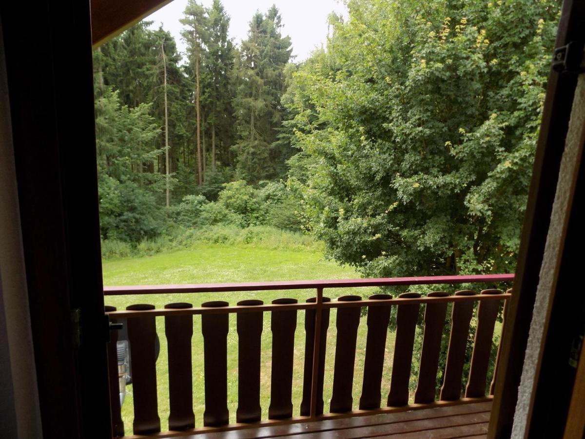 Seepark Kirchheim Ferienhaus Bei Vera Mit Sauna Exterior photo